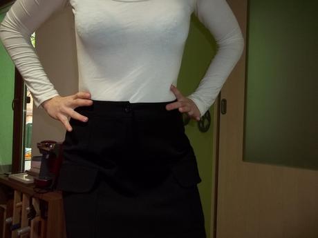 Sukně s kapsami, 38