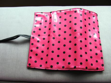 Taštička na kosmetické štětce, 