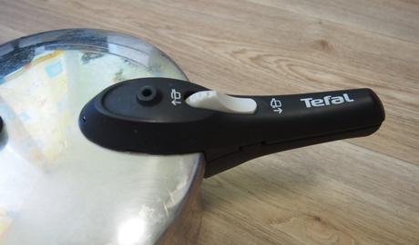 Tlakový hrnec, tlakáč , papiňák tefal, 