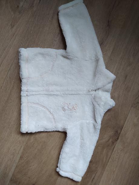 Chlupatá mikina, 68