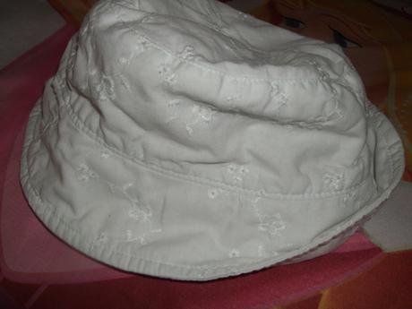 Biely klobúčik 6-12 mesiacov, tu,68