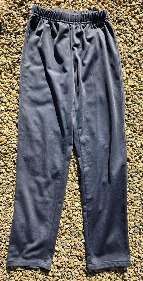 L274	dívčí / chlapecké sportovní kalhoty vel. 128, 128