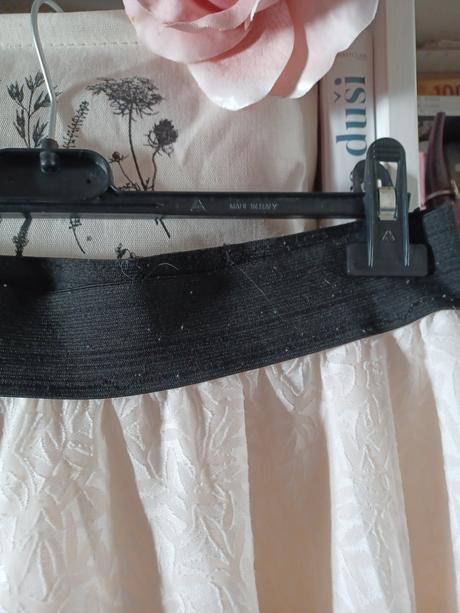 Handmade sukně s lístky m/l, l