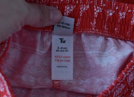 Kraťasy vel. 3 - 4 roky, tu,104