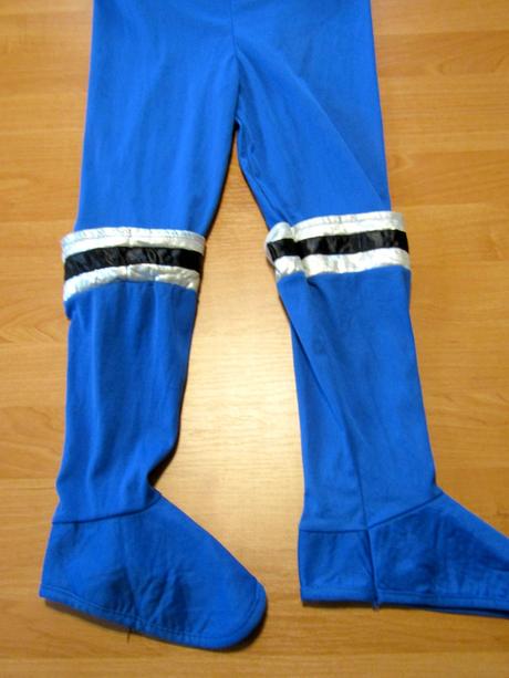 Karnevalový kostým-bojovník vel 140-146, 