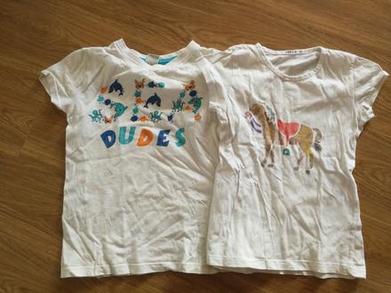 Dvě trička vel. 122, 122