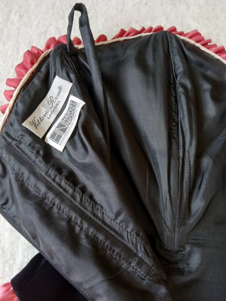 Korzetové společenské šaty vel.s, s