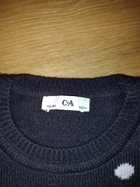 Dívčí teplý vánoční svetr c&a 146/152 jingle bells, 146