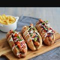 delate prosim nektera doma tyto hot dogy