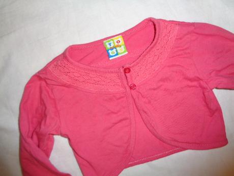 Nádherné meruňkovo-růžové bolérko s krajkou, 92