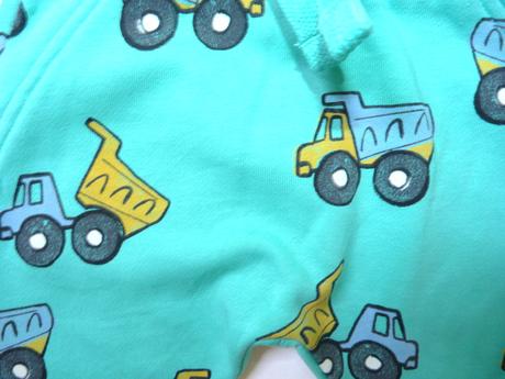 Tepláčky s auty vel.62, marks & spencer,62