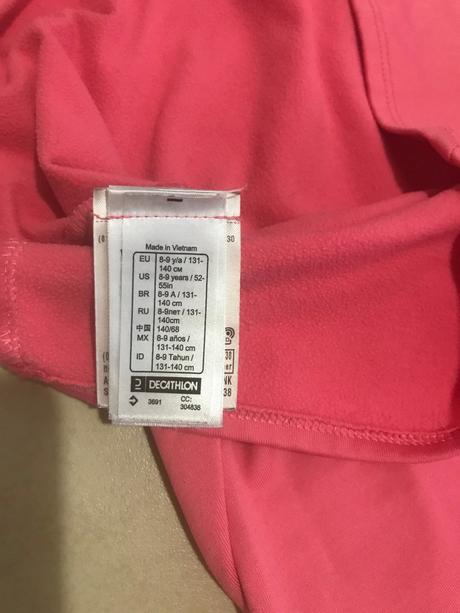 Dívčí mikina z decathlonu, 134