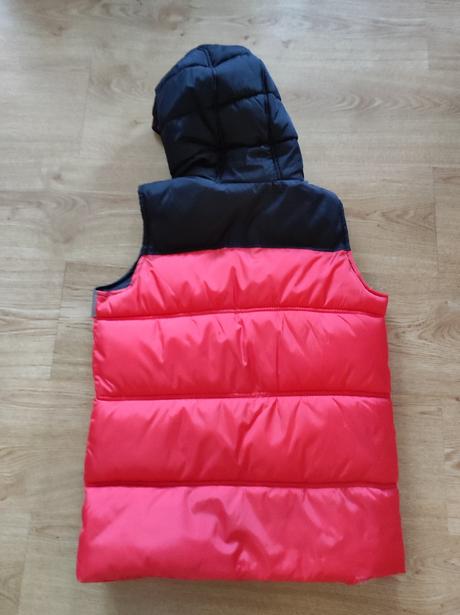 Buřtíkatá vesta 146/152, chapter young,152