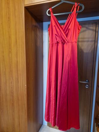 Dlouhé plesové šaty s rozparkem, 40