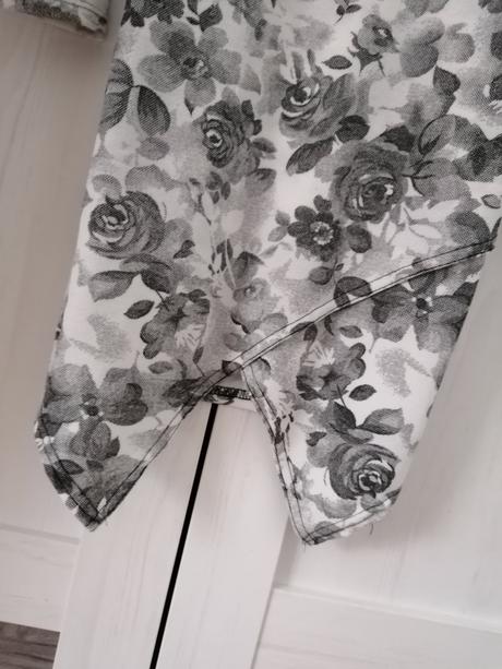 Květované šaty, s