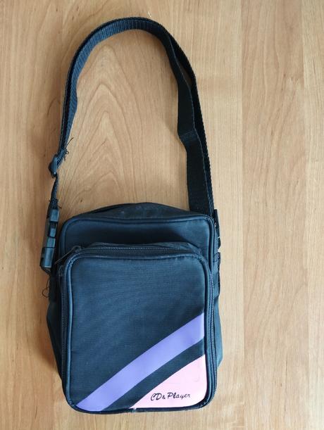 Batohy na záda i přes rameno, 150 kč za kus, loap