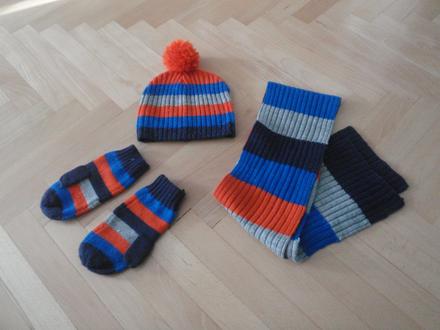 Komplet čepice, šály, rukavic, lupilu,110
