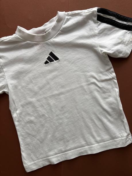 Triko bílé zn. adidas- v.4/5 let, adidas,110