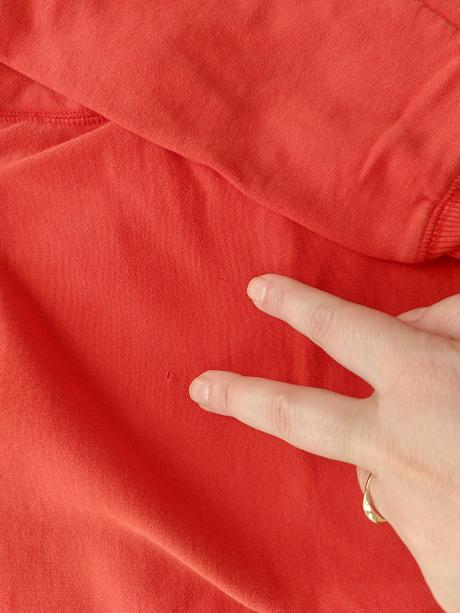 Mikina s mimoněm, 122