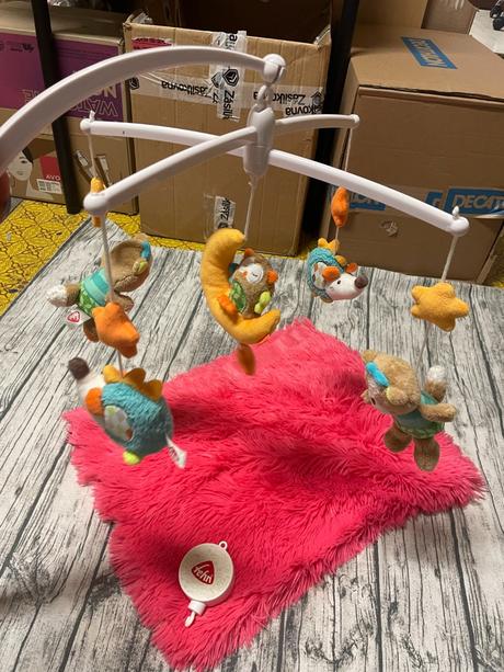 Kolotoč nad postýlku fehn, 