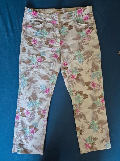 Dámské 3/4 kalhoty c&a vel. 38, c&a,38