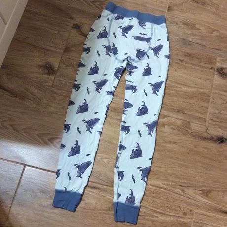 Pyžamové/domácí kalhoty se žraloky, 152