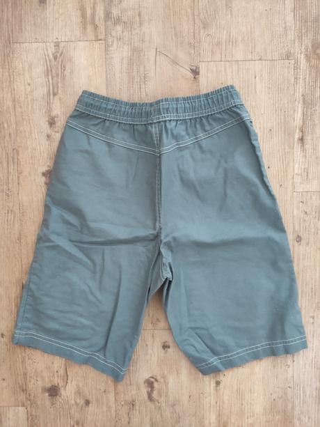 Kraťasy 128/134, 128