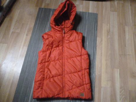 Prošívaná vesta sam vel. 164-s i pro maminy, s.a.m.,164