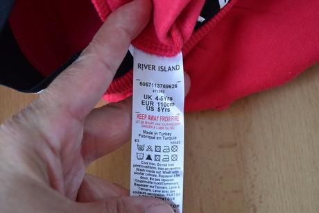 Kraťasy vel. 4 - 5 let, river island,110