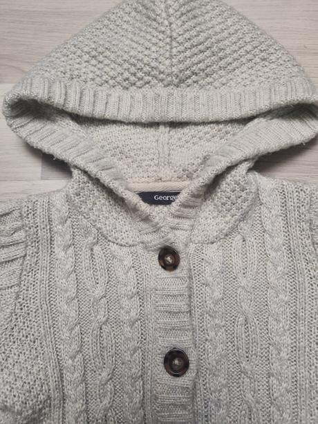 Svetr, george,122