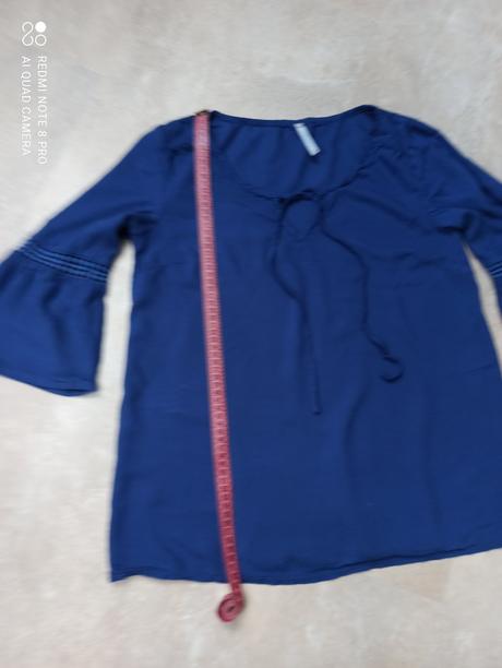 Modrá tunika s krajkovymi detaily, m