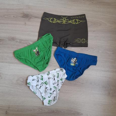 Dětské slipy (3 ks), 7-8 let + 1 boxerky zdarma, f&f,128