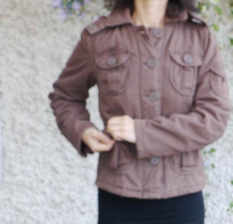 Hneda prosivana bavlnena bunda s kapucou, 34