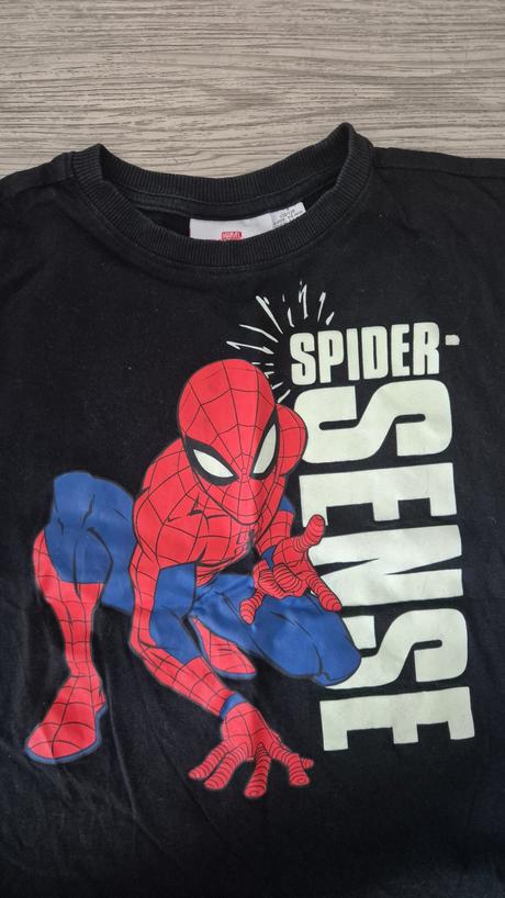 Pyžamo spiderman vel 122/128, 122