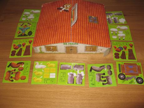 Na farmě+hrací podložka+11 ks  ke složení, 