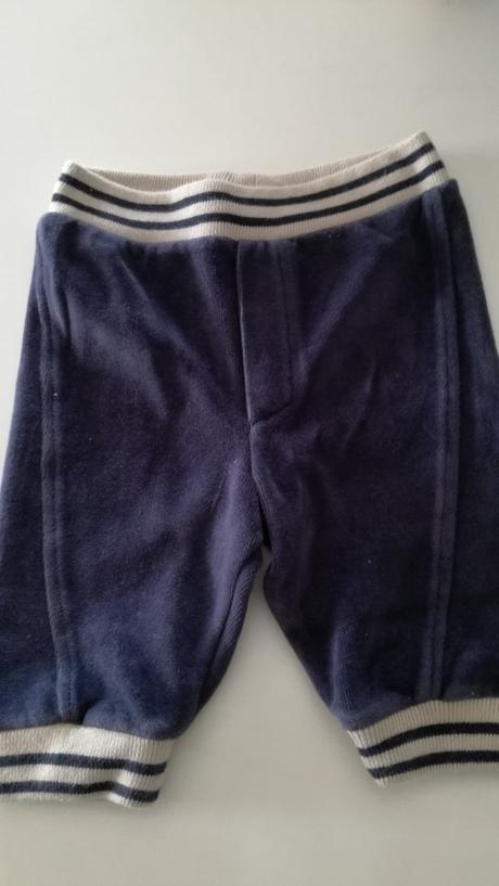 Semišové tepláky, 62