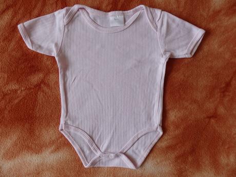 Body s krátkým rukávem, 74