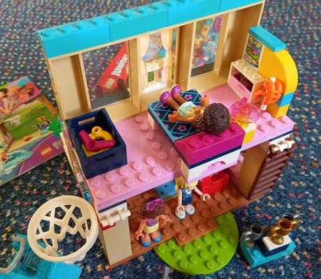 Lego friends 10763 - stephanie's lakeside house., 