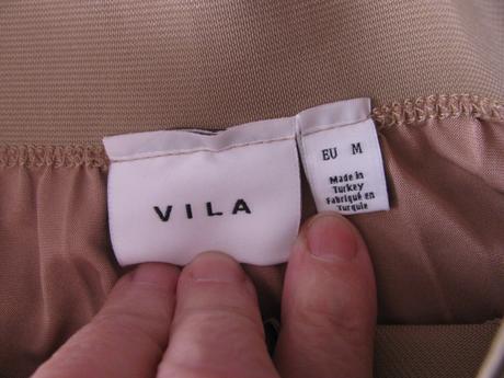 Elegantní,společenská skládaná sukně zn.vila, m