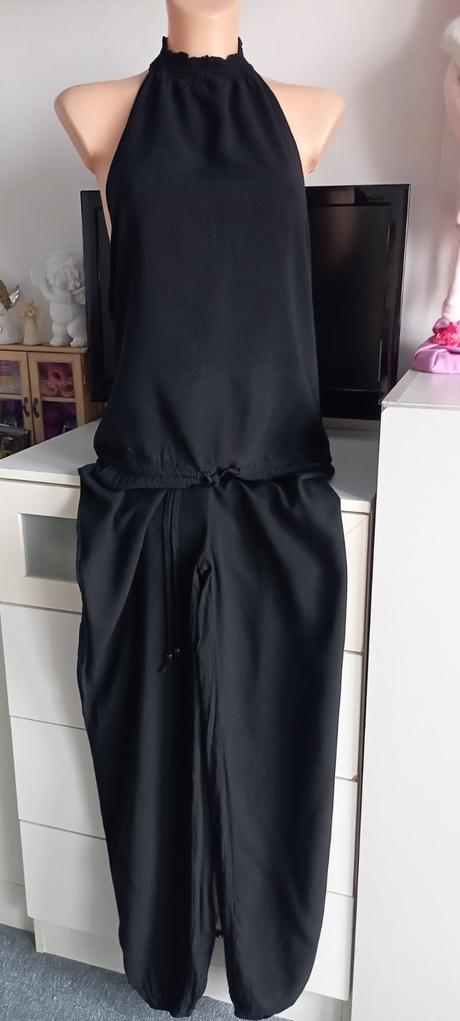 Overal volná záda zn."okay" vel."36/s i větší vel, okay,36