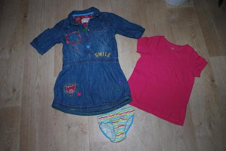 Šaty, triko, kalhoty, 104–116