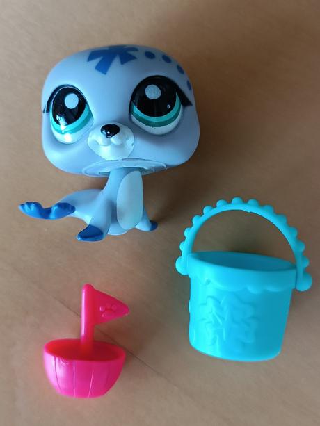 Lps lachtánek zdobený + kyblík + lodička,