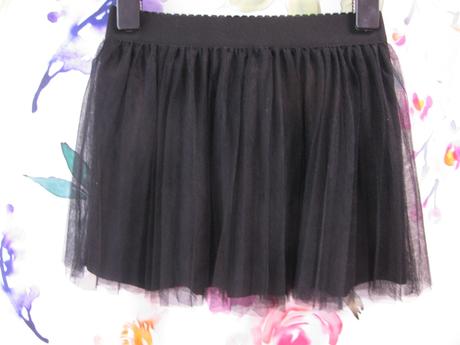 Černá tylová vícevrstvá sukně, 152