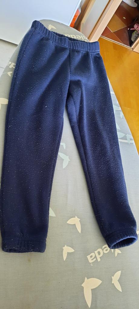 Chlapecké tepláky vel. 110., 110