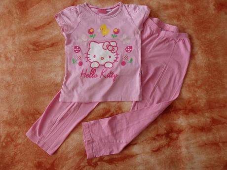 Pyžamko s kraťasy i dlouhými kalhotami 122/128, sanrio,122