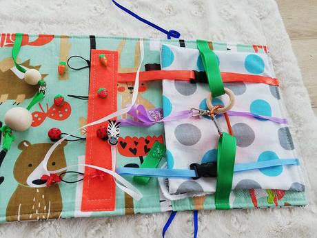 Velká kniha zapínadel,