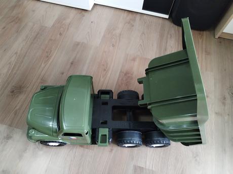 Armádní tatra 73 cm,