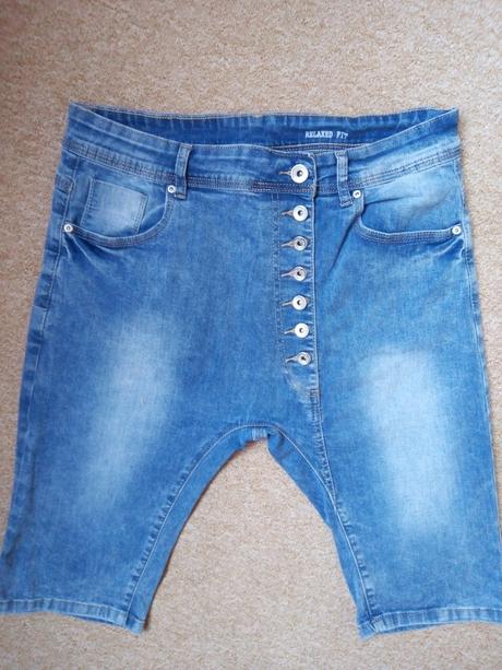 Baggy šortky zn."relaxed fit fashion jeans" vel."2, 26