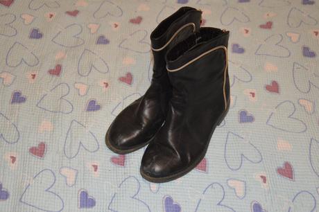 38 černé kozačky, polokozačky se zlatými zipy, 38