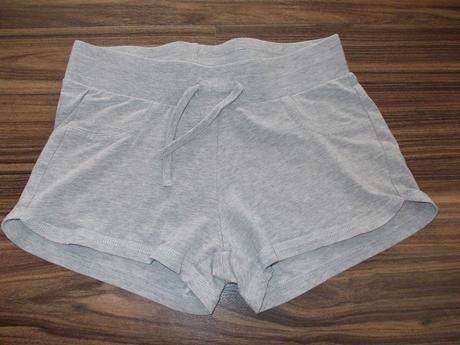 2x kraťasy / šortky, vel.134, c&a,134